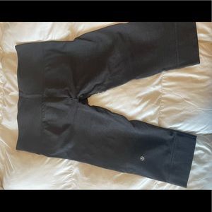 Lululemon 21” Capri Leggings
